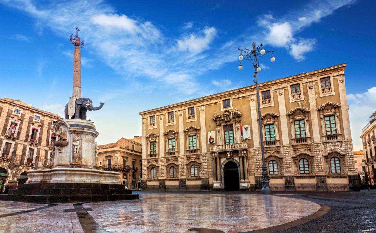 Catania Central Deluxe House ภายนอก รูปภาพ