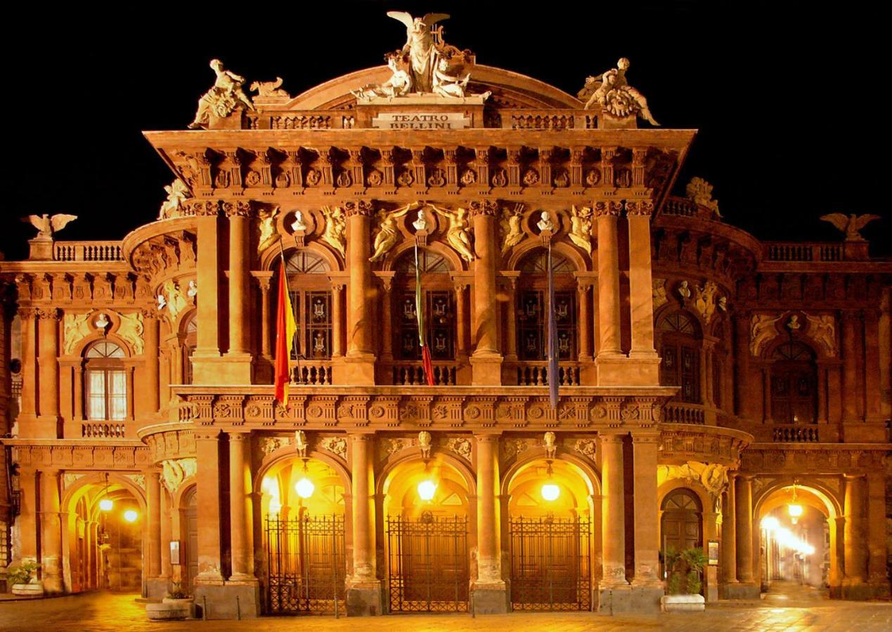 Catania Central Deluxe House ภายนอก รูปภาพ